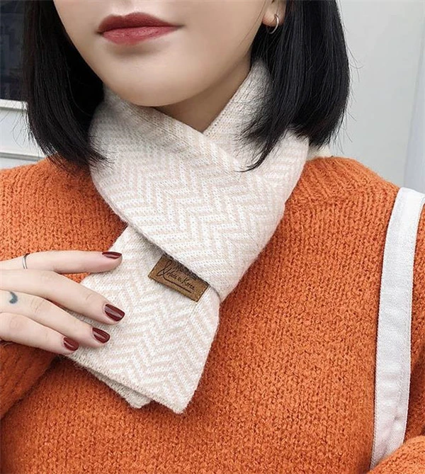 短围巾的系法 短围巾 短围巾的多种系法 冬日围巾常用的系法 美妆 第3张