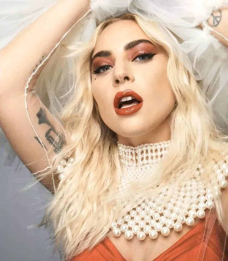 评评测测新品周报,蕾哈娜放过我吧,我没钱买高光了 评评测测 新品周报 美妆新品 美妆 第26张 评评测测新品周报,蕾哈娜放过我吧,我没钱买高光了 评评测测 新品周报 美妆新品 美妆 第26张