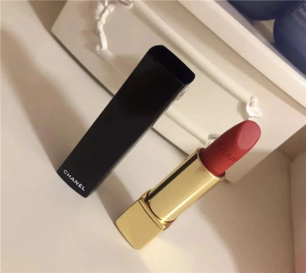 香奈儿口红最火的色号，更显白有气质 香奈儿 口红 第4张