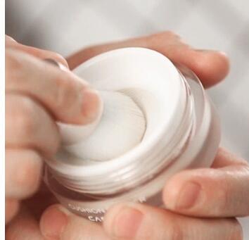 怎么选择适合自己的散粉,新手挑选散粉最全攻略 散粉 挑选散粉最全攻略 怎么选择适合自己皮肤的散粉 美妆 第1张 怎么选择适合自己的散粉,新手挑选散粉最全攻略 散粉 挑选散粉最全攻略 怎么选择适合自己皮肤的散粉 美妆 第1张