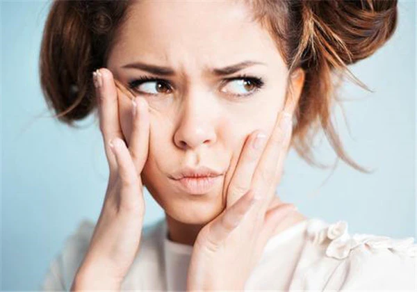 夏天脸出油严重怎么办，夏天脸上出油怎么办 护肤 第3张