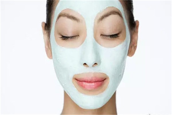 敷完面膜后需要清洁，多按摩几次后续维护 面膜 清洁 第1张