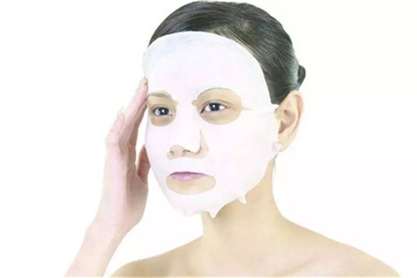 戴面膜的误区，每天使用面膜易导致脂肪颗粒 戴面膜 误区 第1张