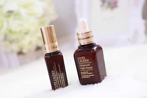 雅诗兰黛小棕瓶的使用方法分享，如何使用最佳 涂抹 第1张