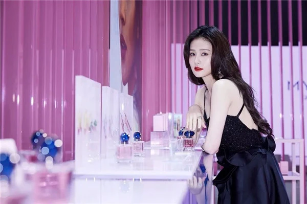 阿玛尼全新MY WAY香水芬芳上市 香水 阿玛尼 第21张