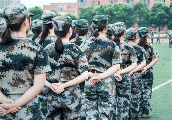 军训可以做美甲吗 护肤 第2张