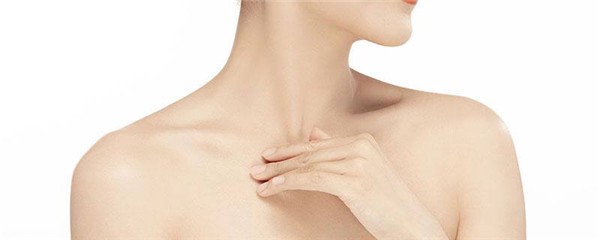 下巴长痘什么原因引起，如何调节下巴长痘 护肤 第1张