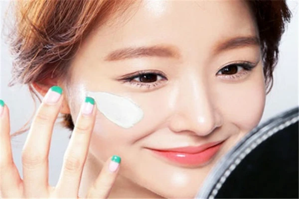 维生素e混合乳液上脸，使用感温和可让肌肤保湿 维生素e 肌肤 第2张