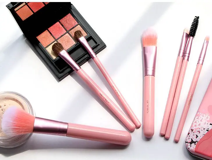 眼部化妆刷用什么好,化妆刷正确挑选方法 化妆 化妆刷 眼部化妆刷挑选方法 美妆 第2张 眼部化妆刷用什么好,化妆刷正确挑选方法 化妆 化妆刷 眼部化妆刷挑选方法 美妆 第2张