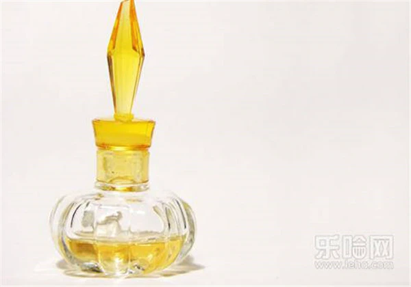 香水怎么辨别真伪 护肤 第4张