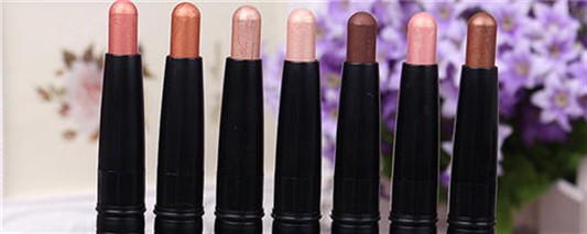 卧蚕笔可以当高光使用吗 尚之潮 时尚生活 时尚 时尚网 生活网 生活 娱乐八卦 明星 第1张