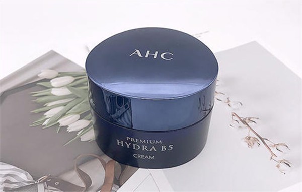 ahc面霜适合夏天用吗，为什么夏天也要用面霜 AHC 面霜 第1张