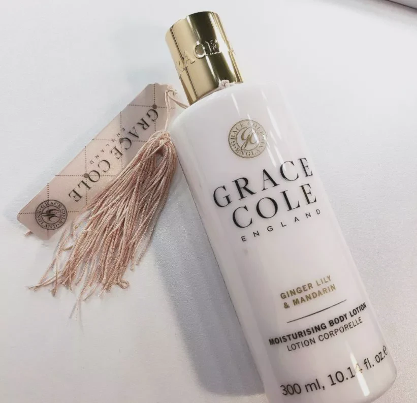 夏日如何get同款「少女香」 夏日 香水种草 夏日香香女孩 美容 第26张