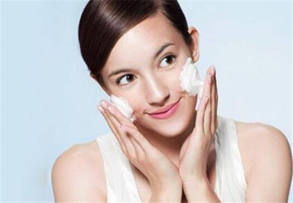 长痘痘的主要原因，这五大因素都会让你青春痘缠身！ 护肤 第1张