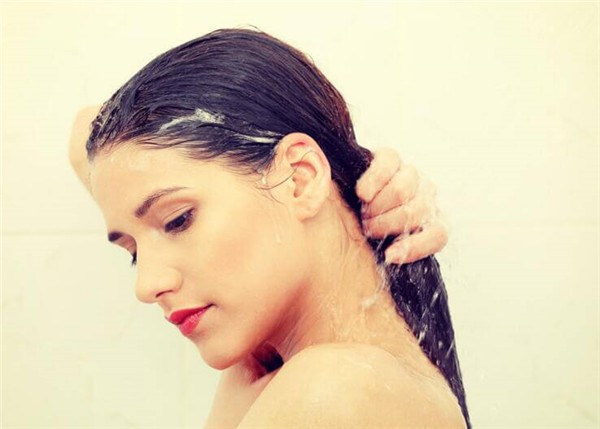 洗发水什么样的好，洗发产品琳琅满目，聪明选择洗得健康！ 护肤 第1张