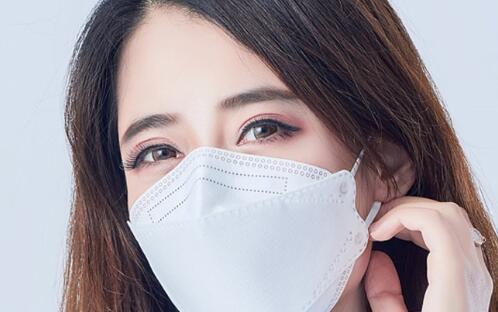 女生戴口罩怎么化妆，口罩妆详细化妆教程图 口罩 戴口罩化妆 戴口罩怎么化妆教程图片 美妆 第1张