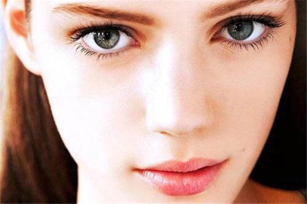 肤色不均匀是什么原因，那么肤色不均该怎么办呢 护肤 第1张