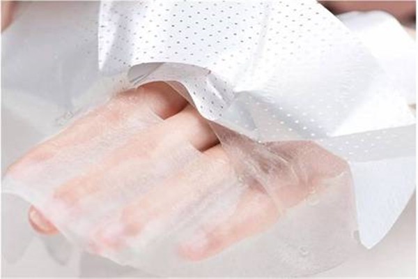 月经时敷面膜能补充肌肤营养,晒后敷面膜大量补水修复 面膜 肌肤 第1张 月经时敷面膜能补充肌肤营养,晒后敷面膜大量补水修复 面膜 肌肤 第1张