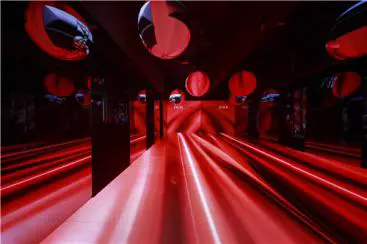 传奇红唇，要你好看，DIOR迪奥烈艳蓝金唇膏派对，天猫超级品牌日 DIOR迪奥 烈艳蓝金唇膏 天猫超级品牌日 美妆 第3张