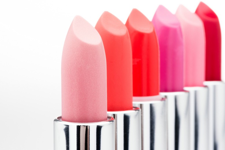 唇彩好用还是口红高性价比,盘点两款唇部化妆品优缺点 唇彩 唇彩和口红区别 唇彩和口红有什么区别 美妆 第1张 唇彩好用还是口红高性价比,盘点两款唇部化妆品优缺点 唇彩 唇彩和口红区别 唇彩和口红有什么区别 美妆 第1张