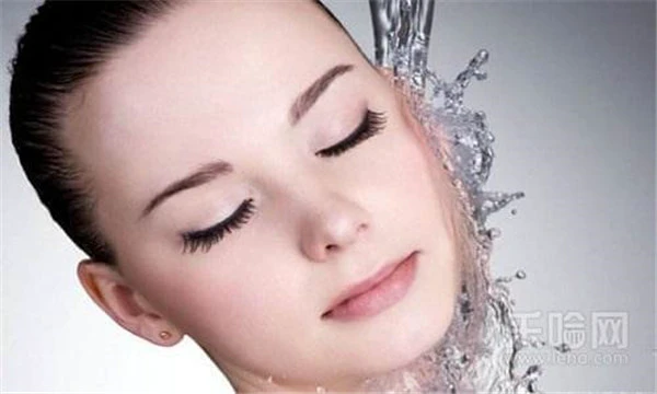 夏天干性皮肤用什么护肤品 护肤 第3张