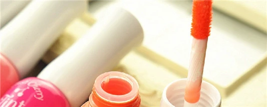 涂唇彩需要卸妆吗 唇彩 需要 卸妆 第2张