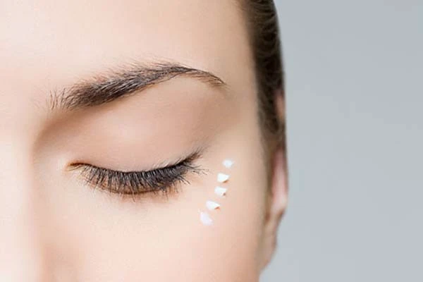 改善肌肤衰老，眼部的眼角皱纹改善方法 皮肤 第2张