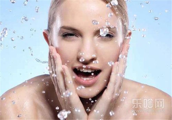 洗脸护肤的正确方法 护肤 第1张