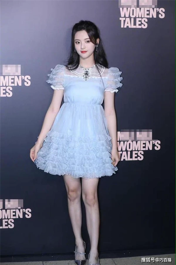 黑色连衣裙加入波点元素打造十足少女感 黑色 波点元素 第2张