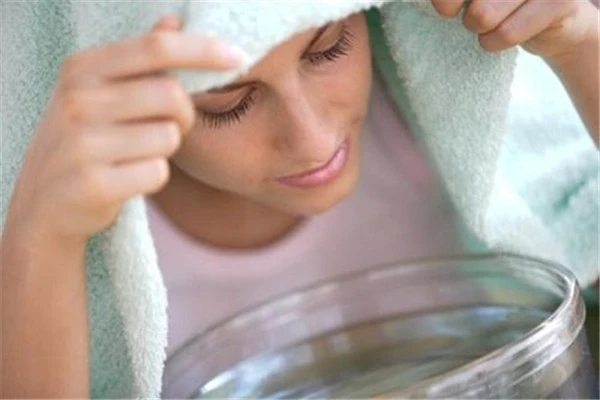 皮肤美白的小绝招，睡前熏脸可清理脸部毛孔 皮肤 美白 第2张