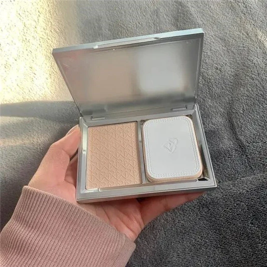 众人期待的圣诞节马上来临，脱单约会的妆容教程，请注意查收 圣诞节 美妆 第5张