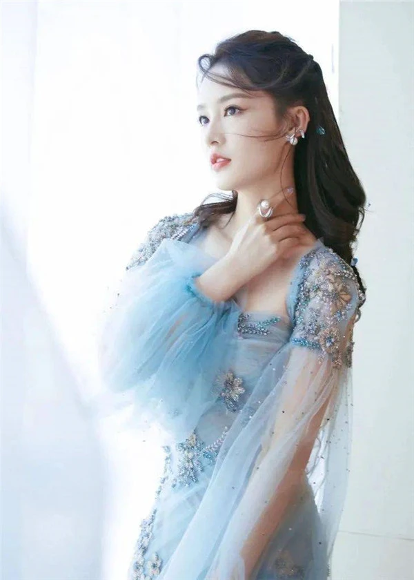 如何打造伪素颜妆，焦糖奶茶眼妆的化法和技巧 伪素颜妆 焦糖奶茶眼妆 第12张