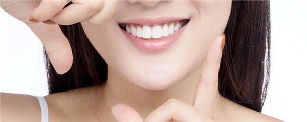 白醋怎么用才能美白，如何用白醋美白皮肤 护肤 第1张