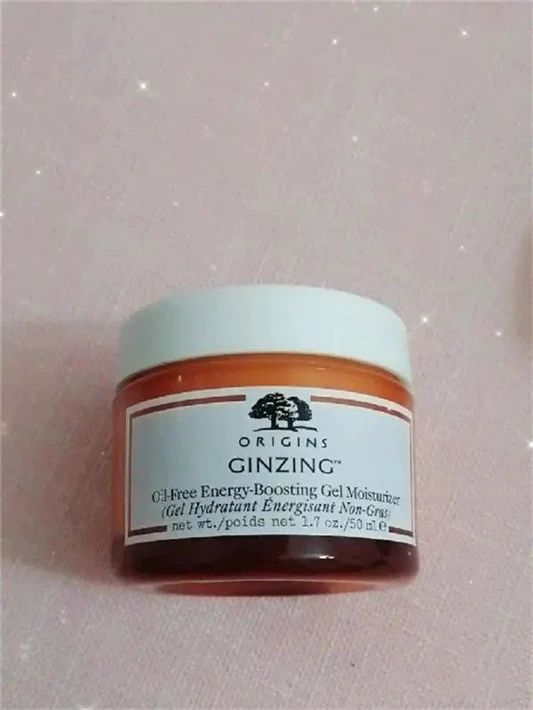 包含乳液功能的面霜,更适合冬天使用,保湿滋润要用这几款面霜 面霜 第5张 包含乳液功能的面霜,更适合冬天使用,保湿滋润要用这几款面霜 面霜 第5张