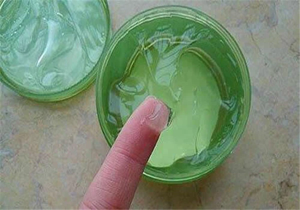 涂了芦荟胶能晒太阳吗，原来涂芦荟胶晒太阳还有这么多讲究！ 护肤 第3张