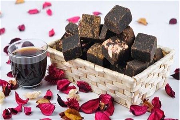 黑糖做面膜能去掉角质，泡水喝可以起到美肤悦颜的效果 黑糖 面膜 第1张