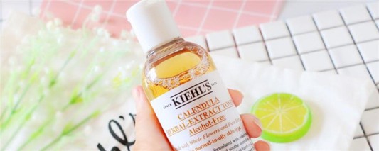 金盏花爽肤水可以收缩毛孔吗 尚之潮 时尚生活 时尚 时尚网 生活网 生活 娱乐八卦 明星 第1张