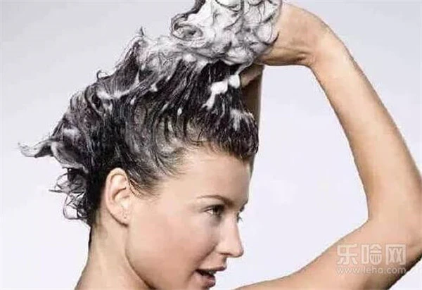 洗发水什么样的好，洗发产品琳琅满目，聪明选择洗得健康！ 护肤 第2张