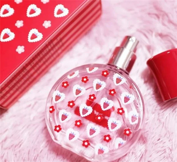 「斩男香」给人一种迷惑，「处女香」闻起来才少女 “斩男香” 处女香” 第4张