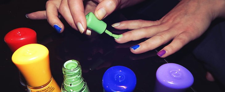 指甲油怎么洗掉小窍门 指甲油 洗掉 美妆 第1张 指甲油怎么洗掉小窍门 指甲油 洗掉 美妆 第1张