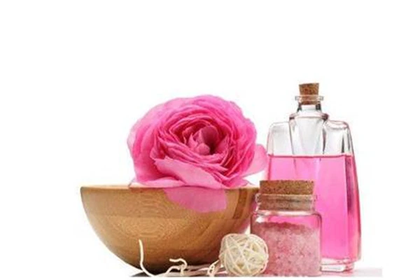 冬天美白小窍门，涂抹美白精华减少色素生成 美白 窍门 第3张