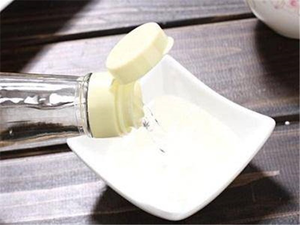 实用的护脸方法让你变美丽，白醋洗脸美白皮肤清洁痘痘 护脸 方法 第1张