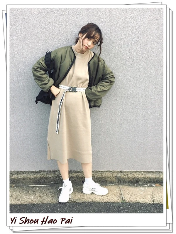 浅米色帆布背包经典休闲轻熟女人，时髦米色外套吸引目光 帆布背包 时髦 第22张