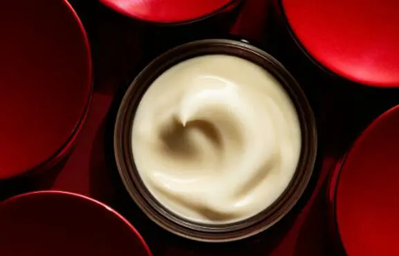 眼霜是第几步擦，眼霜正确护肤顺序 眼霜 眼霜是第几步擦 眼霜正确护肤顺序 美容 第2张