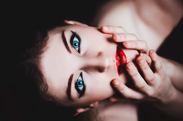 注射玻尿酸存在风险，会导致畸形或组织坏死 玻尿酸 风险 第1张