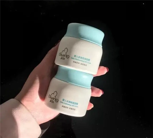 便宜却好用的护肤品,这4种才是「万年青」,火了多年还很流行 护肤品 第3张 便宜却好用的护肤品,这4种才是「万年青」,火了多年还很流行 护肤品 第3张