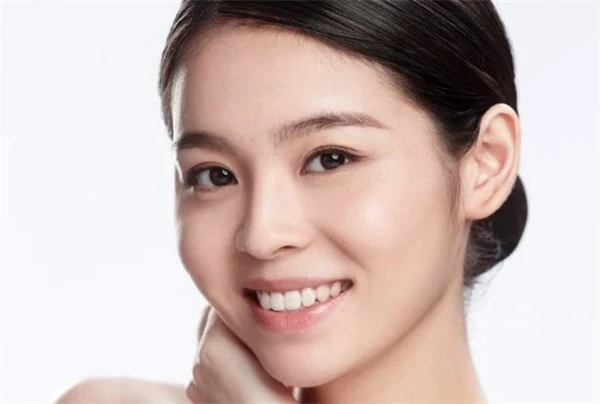 如何选购自己的粉底液，粉底液的一些误区和注意事项 粉底液 选购 第2张