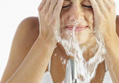 正确洗脸不「丢脸」，让夏季皮肤清爽整天 护肤 第5张