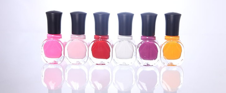 指甲油怎么洗掉小窍门 指甲油 洗掉 美妆 第3张 指甲油怎么洗掉小窍门 指甲油 洗掉 美妆 第3张