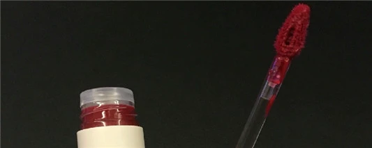 唇彩太红了怎么解决 唇彩 解决 第3张